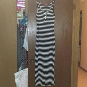 ❌SOLD❌Get Summer Ready!! Never Worn!!